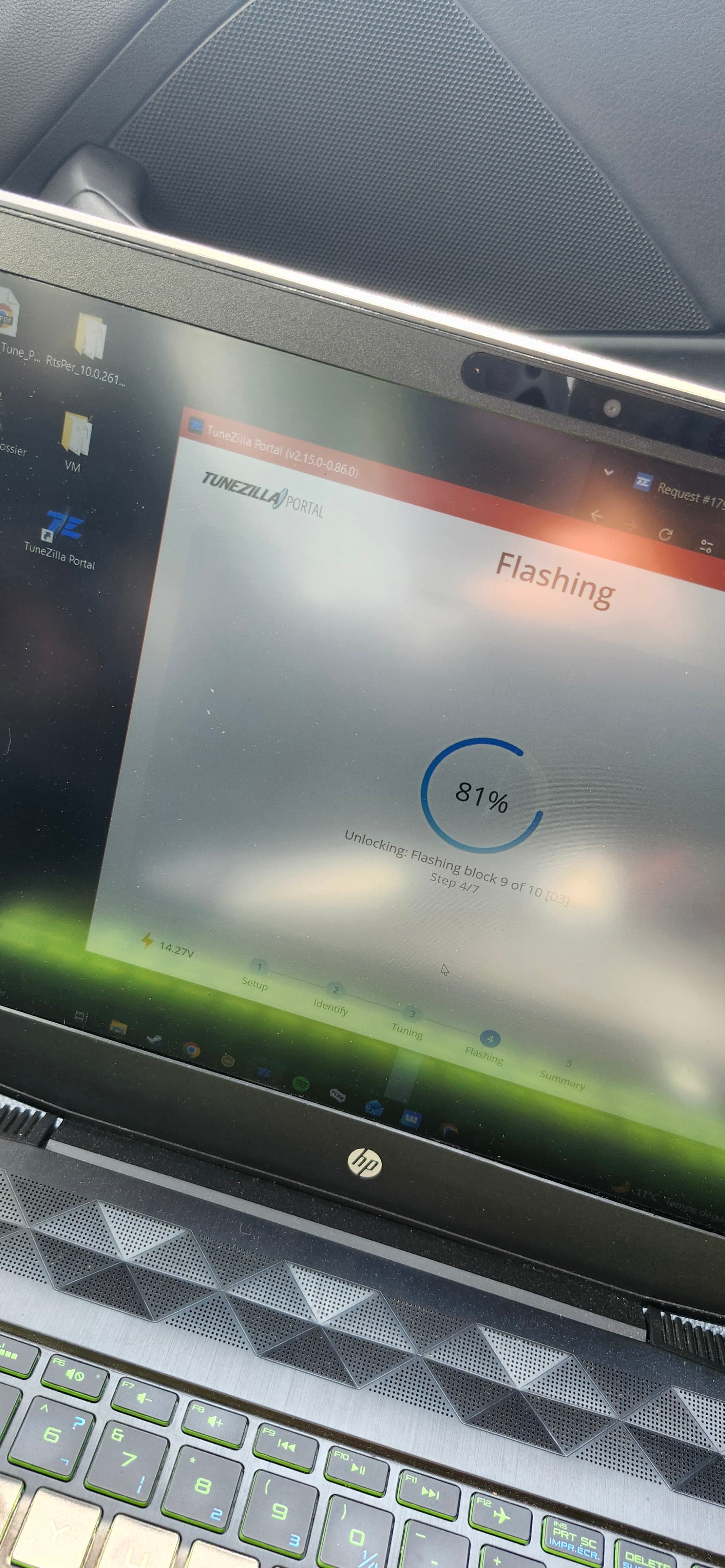 TuneZilla Portal App showing a flash in progress